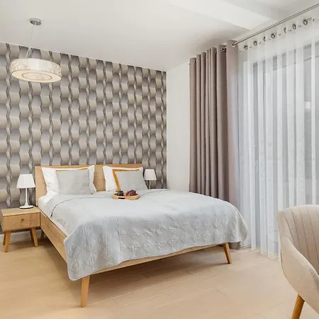 Balticus Elegant Near The By Renters شقة *