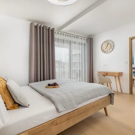 Apartman Balticus Elegant Near The By Renters *