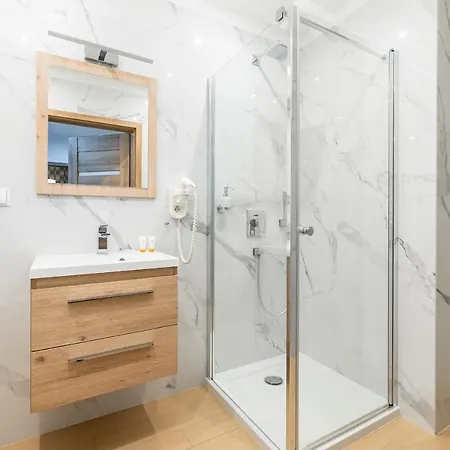 Balticus Elegant Near The By Renters * مينززدرويه